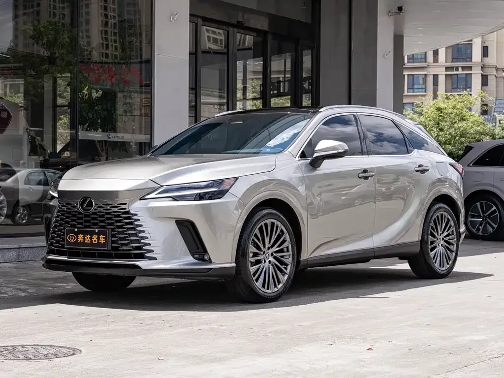Lexus RX — фото 1