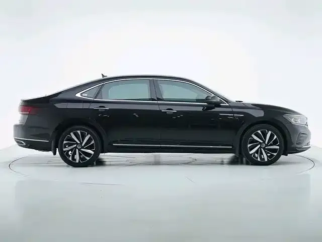Volkswagen Passat — фото 5