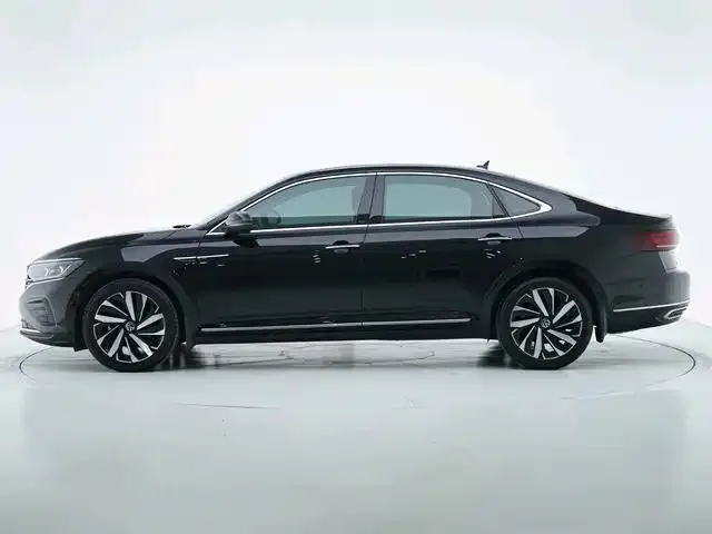 Volkswagen Passat — фото 2