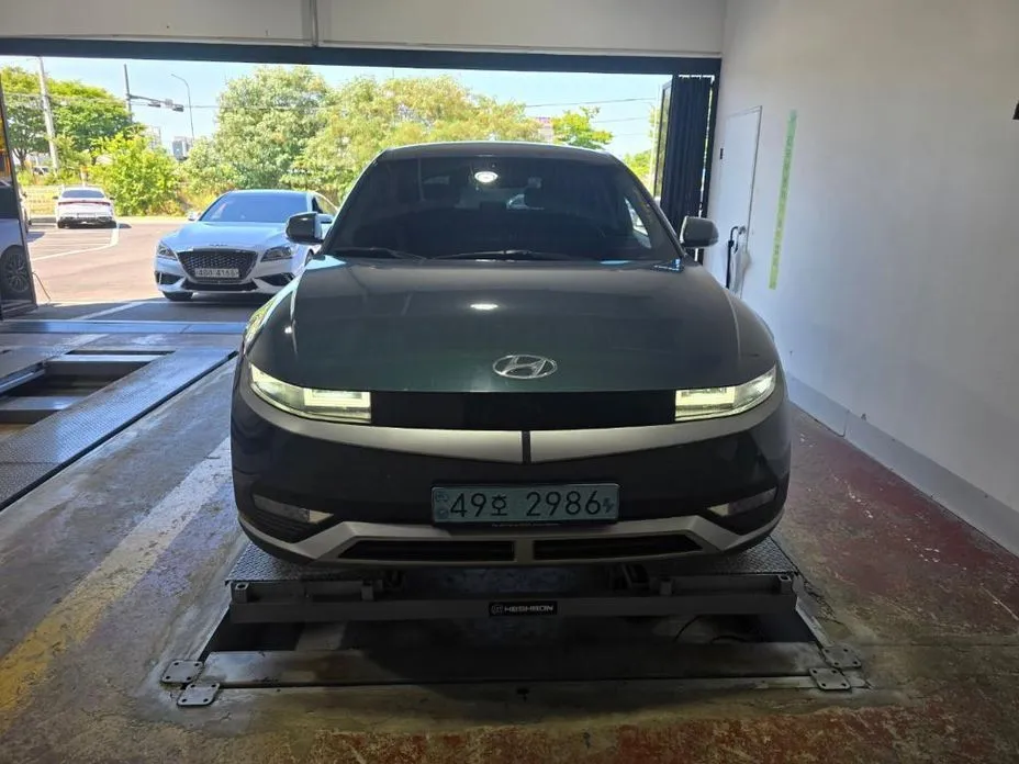 Hyundai Ioniq5 — фото 1