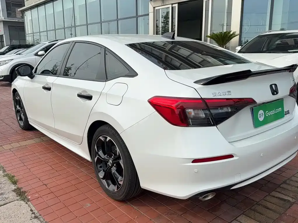 Honda Civic — фото 8