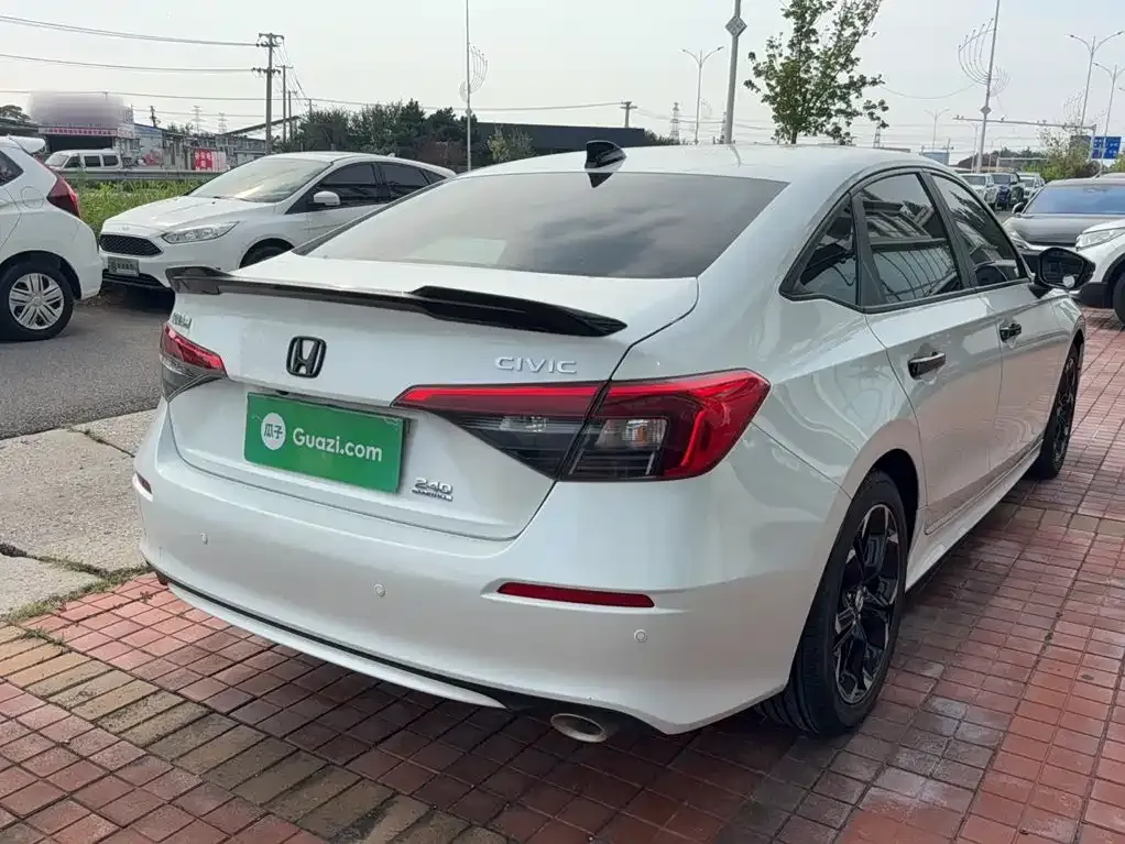Honda Civic — фото 7