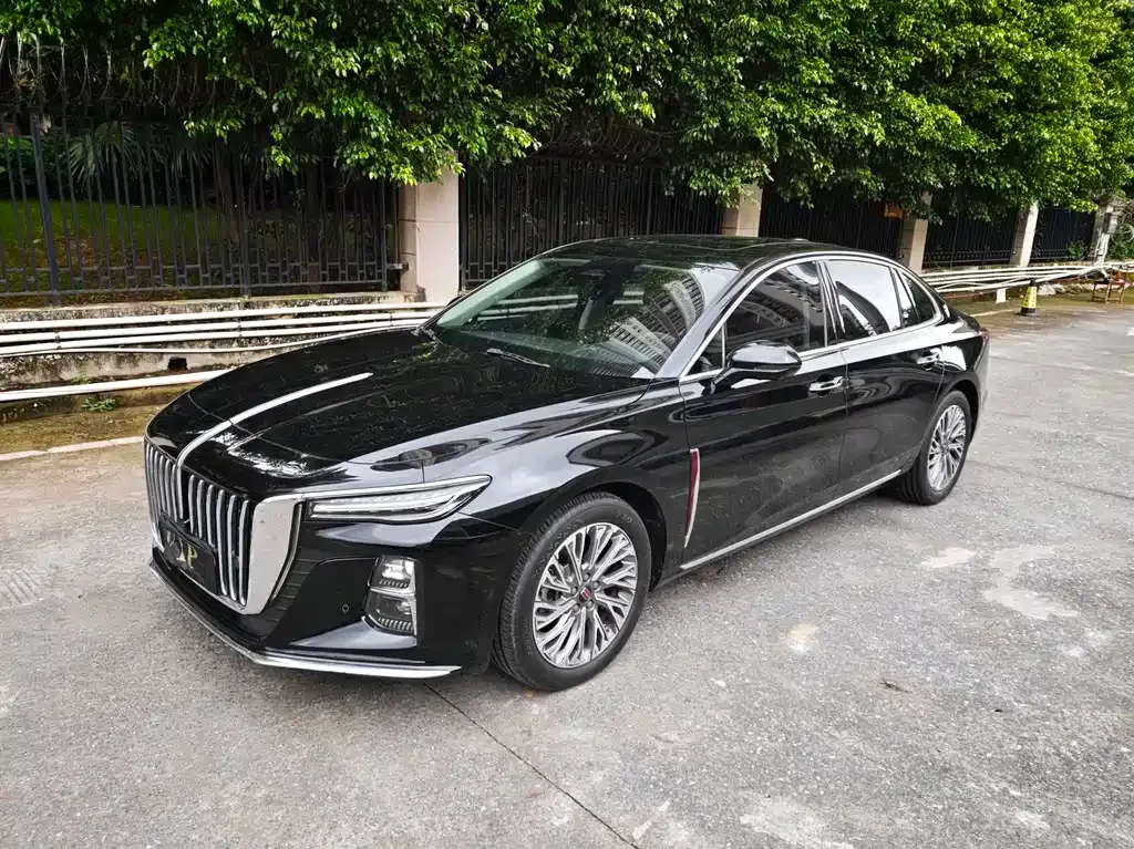 Hongqi H5 — фото 1
