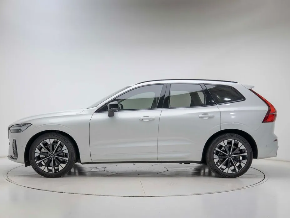 Volvo XC60 — фото 4