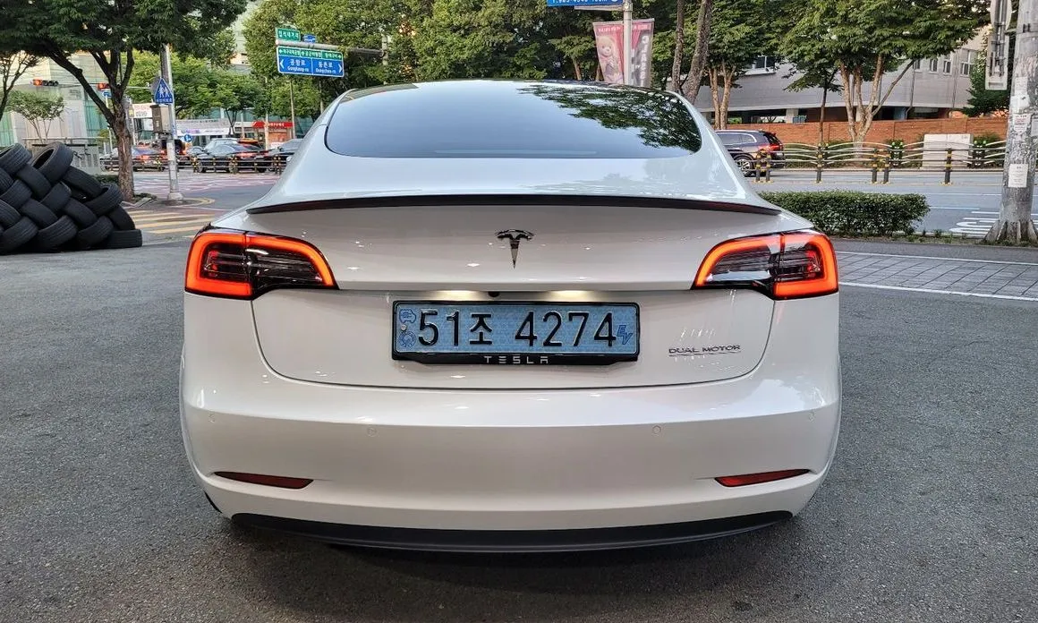 Tesla Model 3 — фото 6