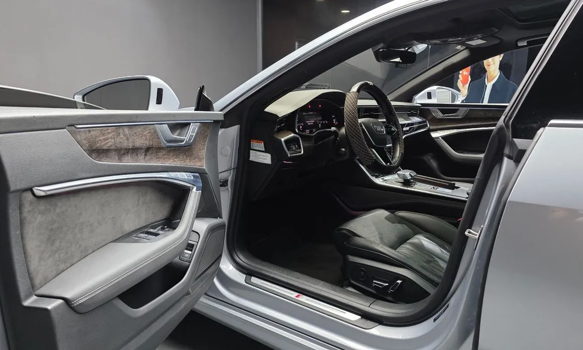 Audi A7 — фото 2