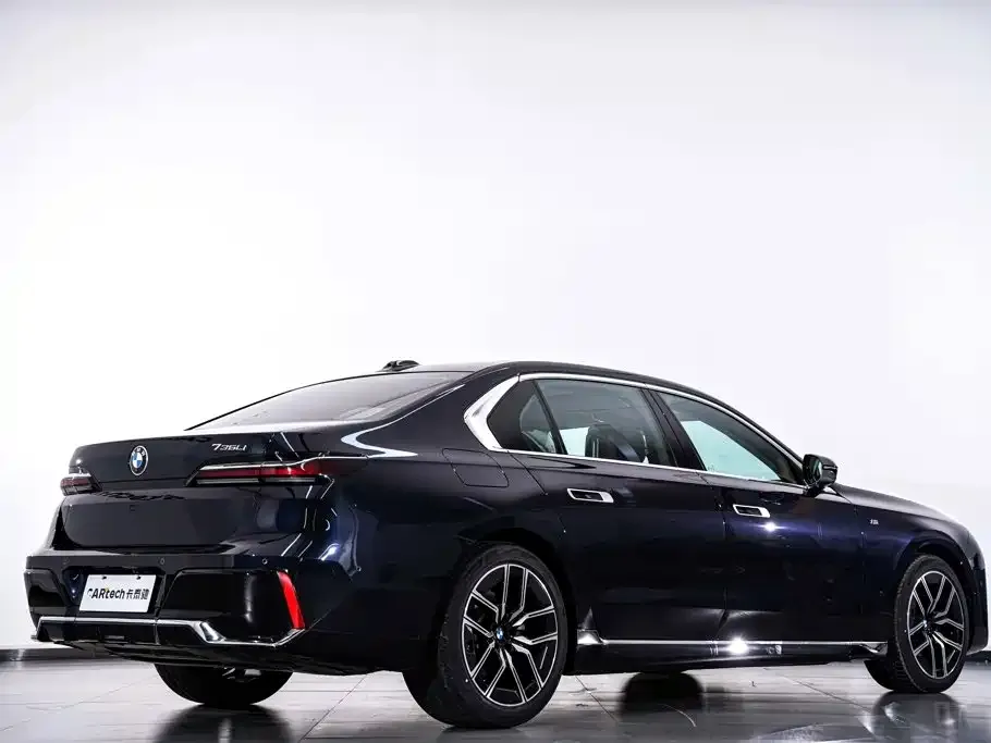 BMW 7 Series — фото 2