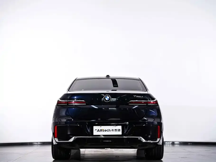BMW 7 Series — фото 5