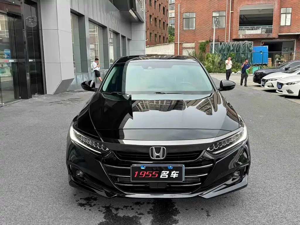 Honda Accord — фото 6
