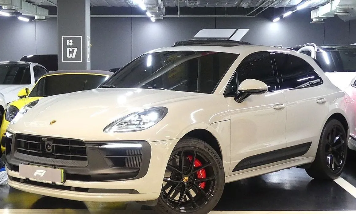 Porsche Macan — фото 1