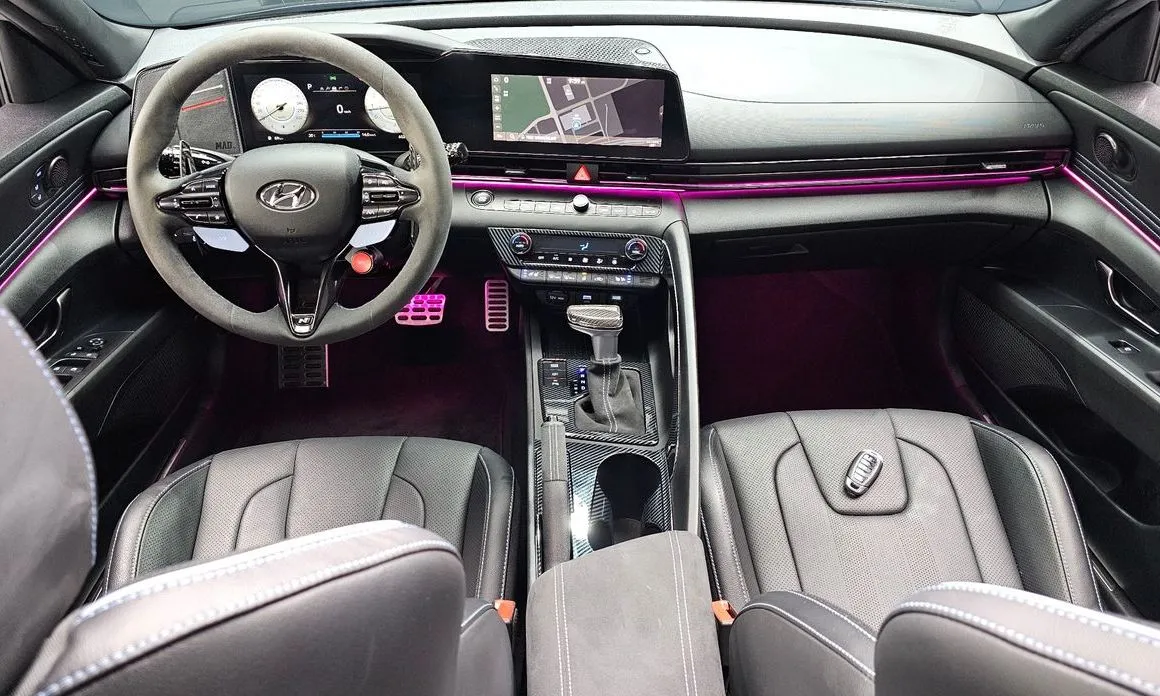 Hyundai AVANTE — фото 8