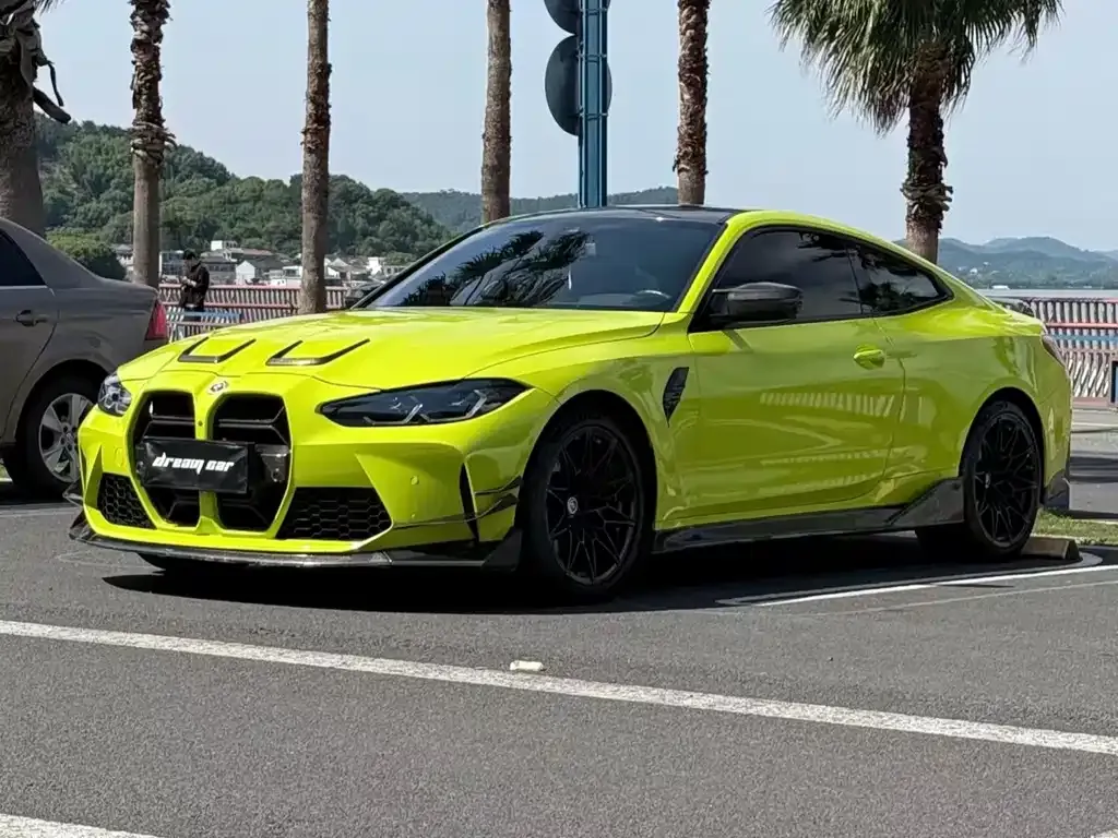 BMW M4 — фото 1