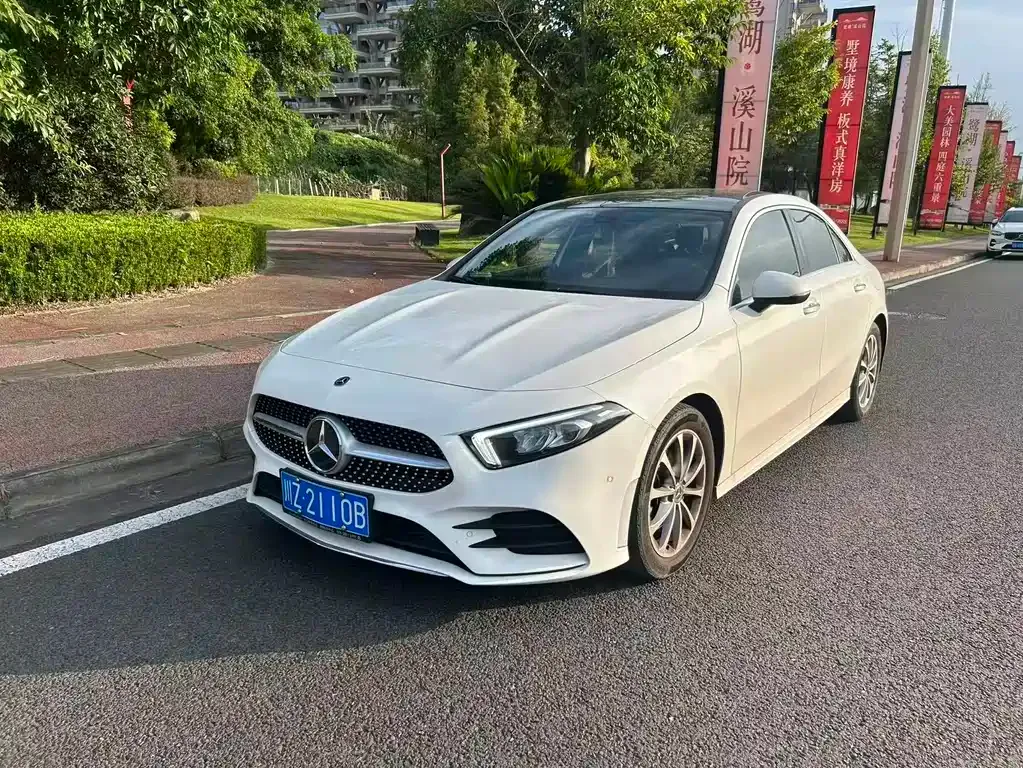 Mercedes-Benz A-Class — фото 1