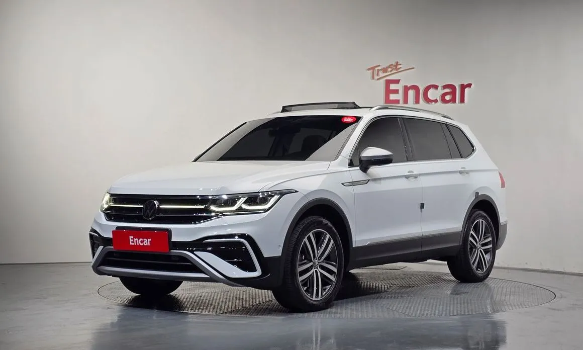 Volkswagen Tiguan — фото 1