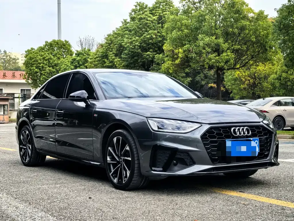 Audi A4L — фото 9