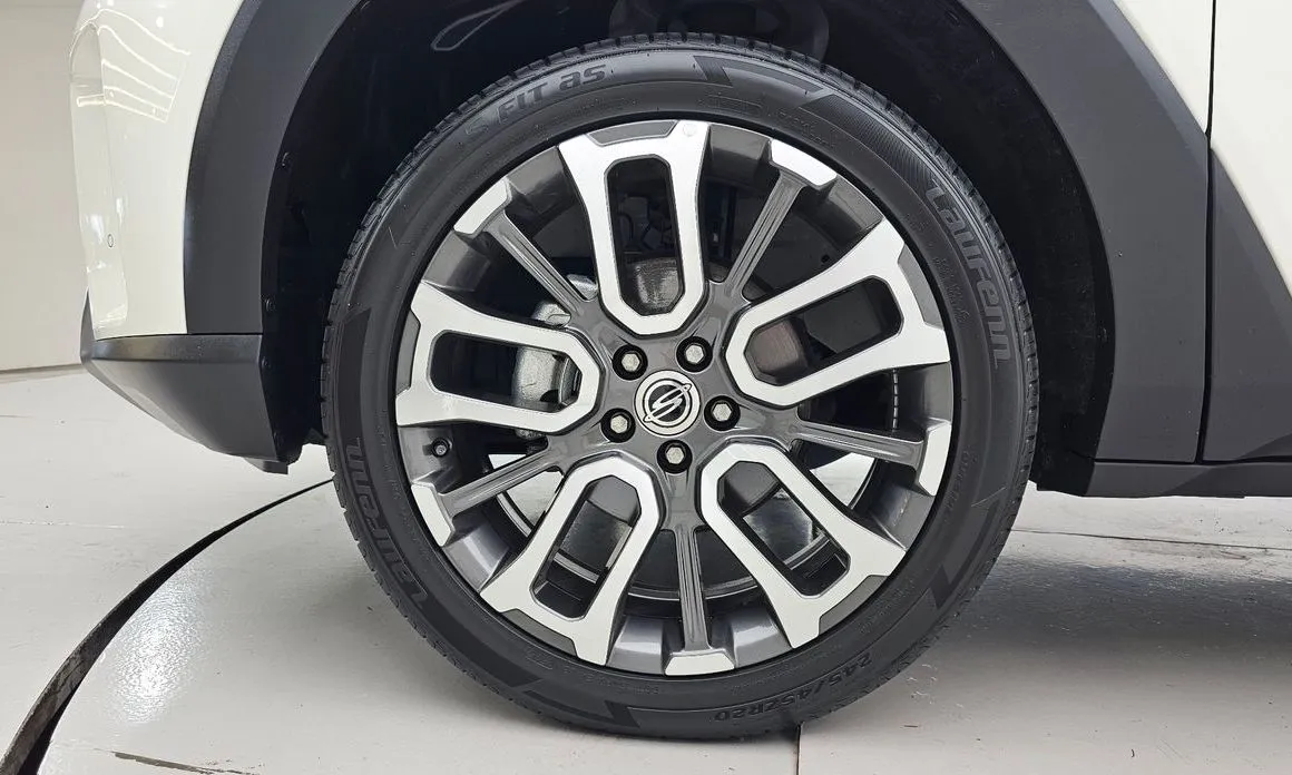 KG Mobility (Ssangyong) Torres — фото 10