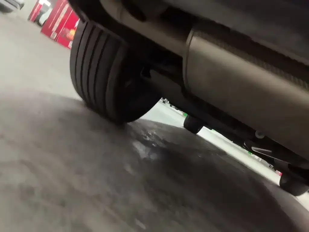 Geely Xingyue L — фото 2