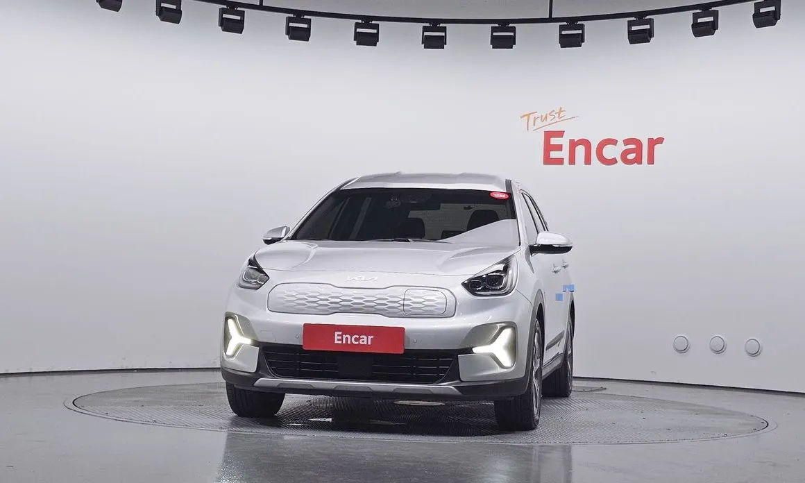Kia Niro — фото 8