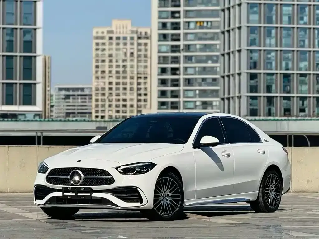 Mercedes-Benz C-Class — фото 1