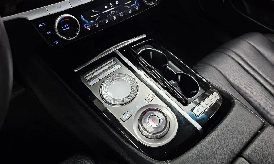 Genesis G80 — фото 10