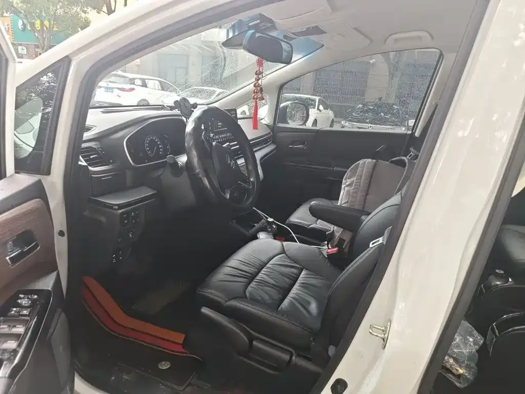 Honda Odyssey — фото 10