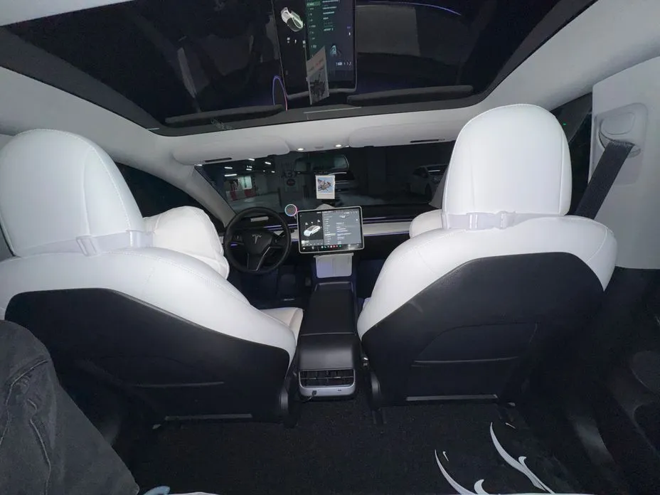 Tesla Model 3 — фото 10