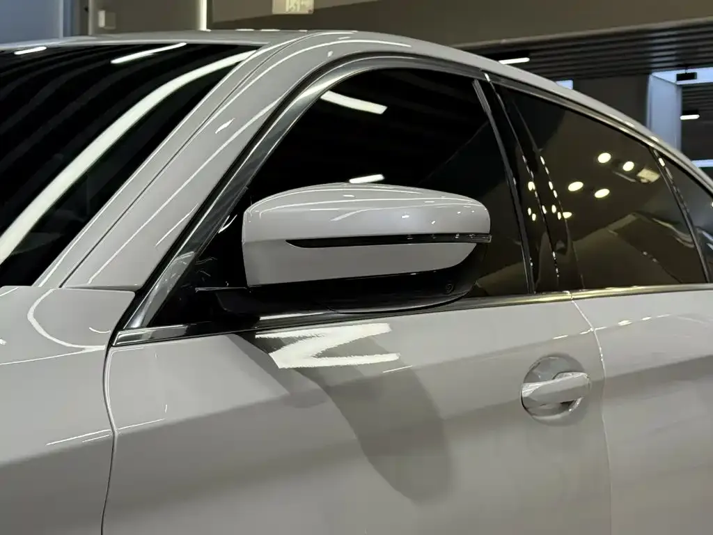 BMW 5 Series — фото 10