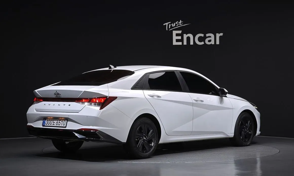 Hyundai AVANTE — фото 5