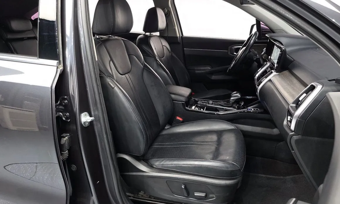 Kia Sorento — фото 6
