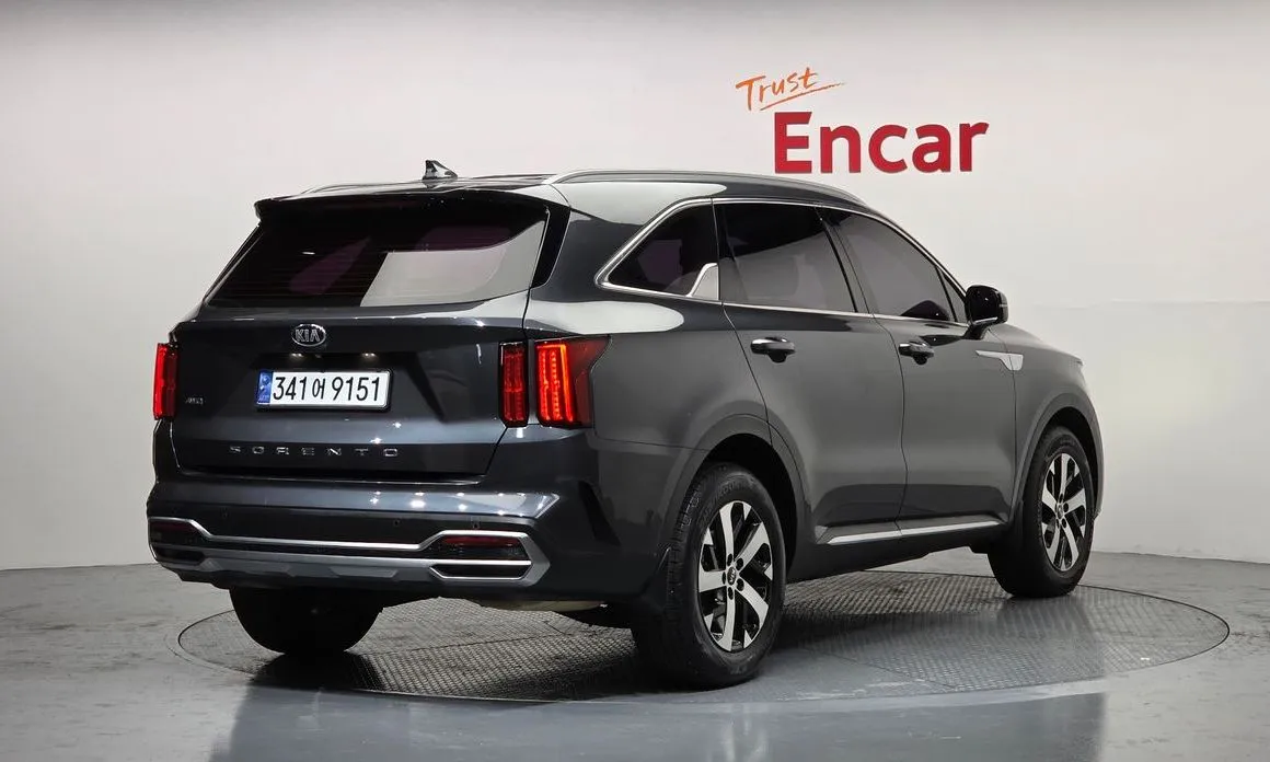 Kia Sorento — фото 3