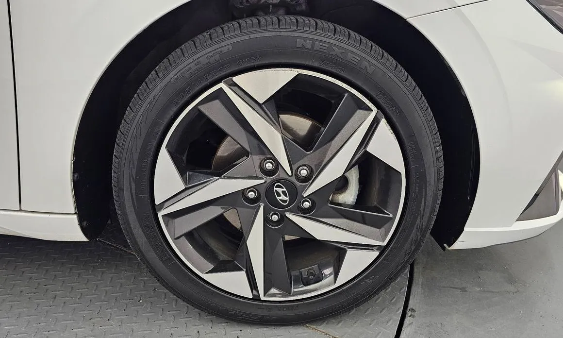 Hyundai AVANTE — фото 7
