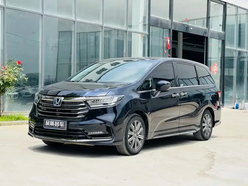 Honda Odyssey — фото 1