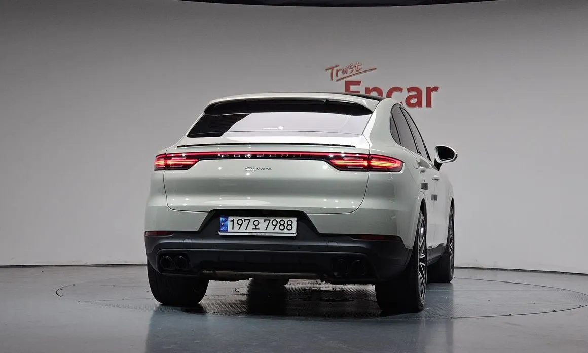 Porsche Cayenne — фото 2