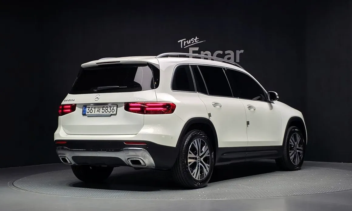 Mercedes-Benz GLB-Class — фото 2