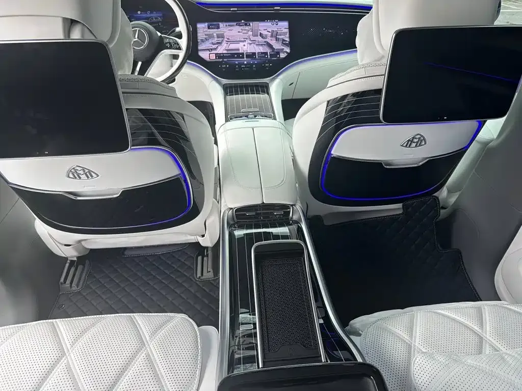 Mercedes-Benz EQS SUV — фото 2