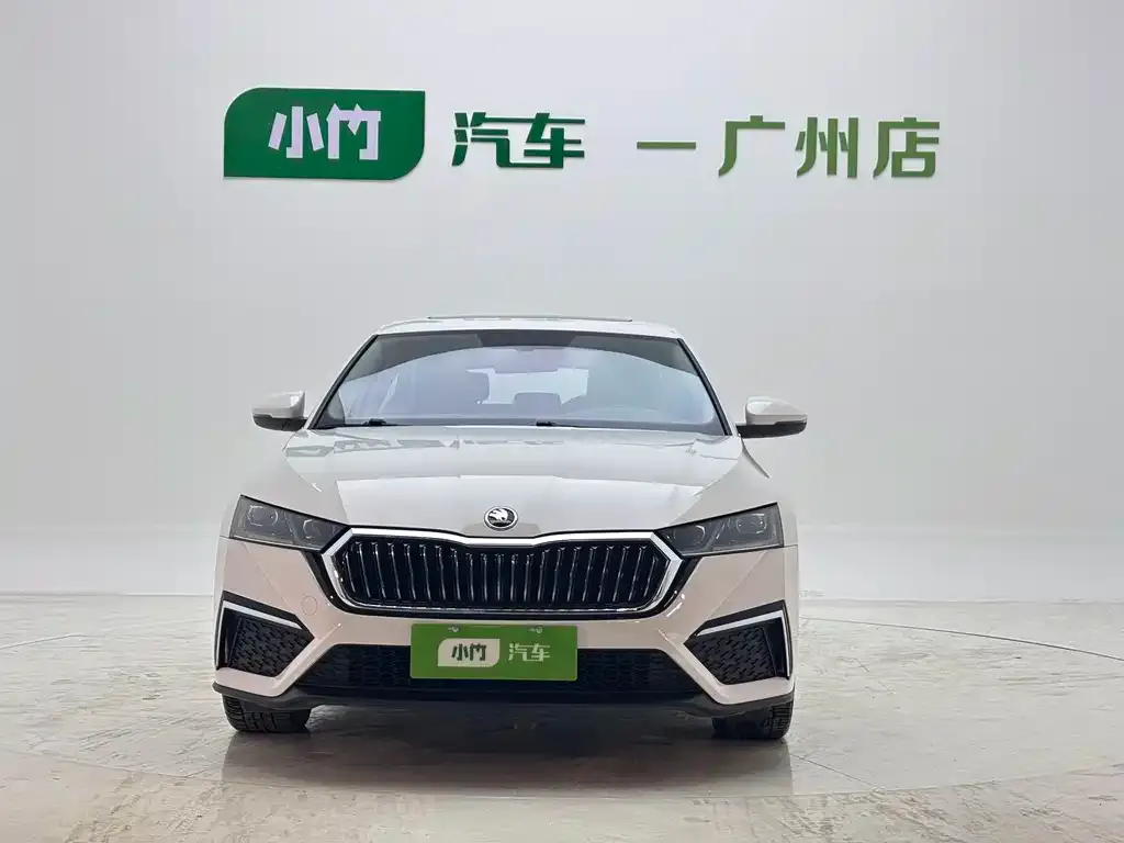 Skoda Octavia — фото 9