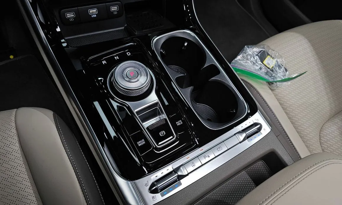 Kia Carnival — фото 10