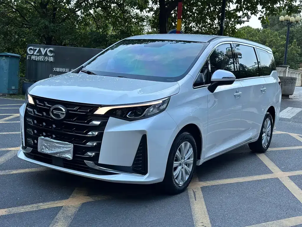 GAC Motor Trumpchi M6 — фото 1