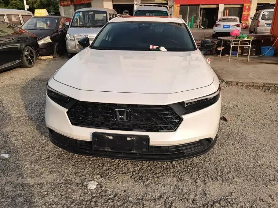 Honda Accord — фото 7