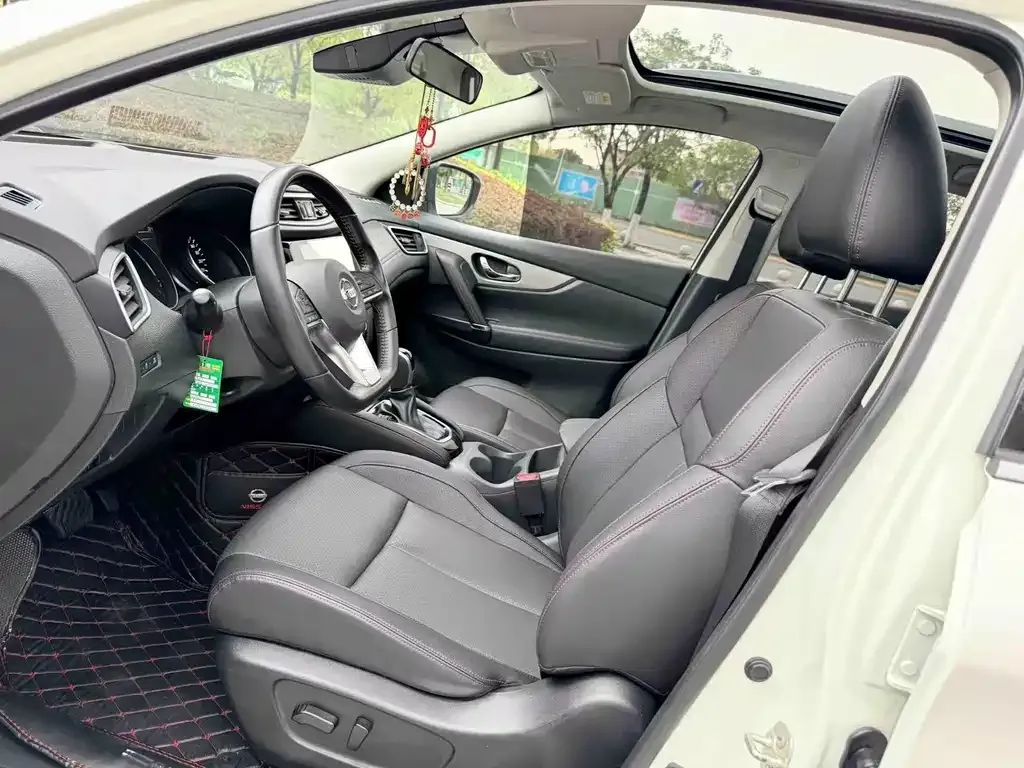 Nissan Qashqai — фото 10