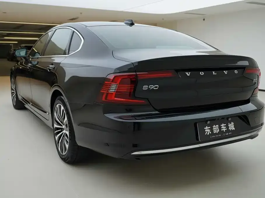 Volvo S90 — фото 2