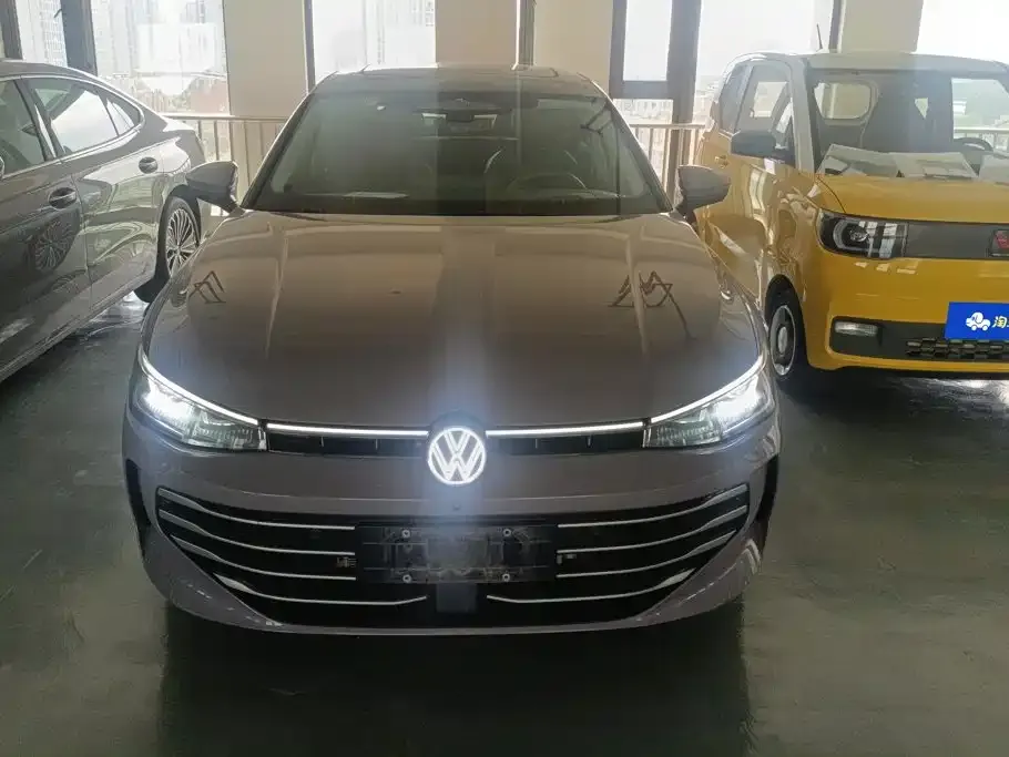 Volkswagen Passat — фото 8