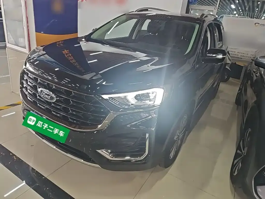 Ford Edge — фото 1