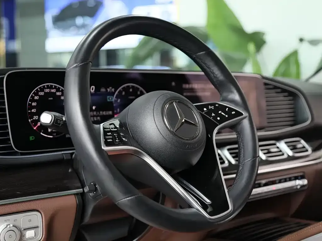 Mercedes-Benz GLE (Import) — фото 9