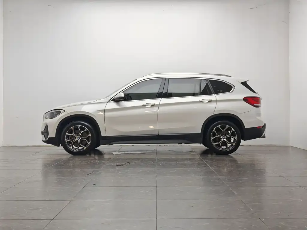 BMW X1 — фото 2