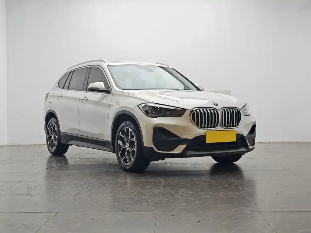BMW X1 — фото 5