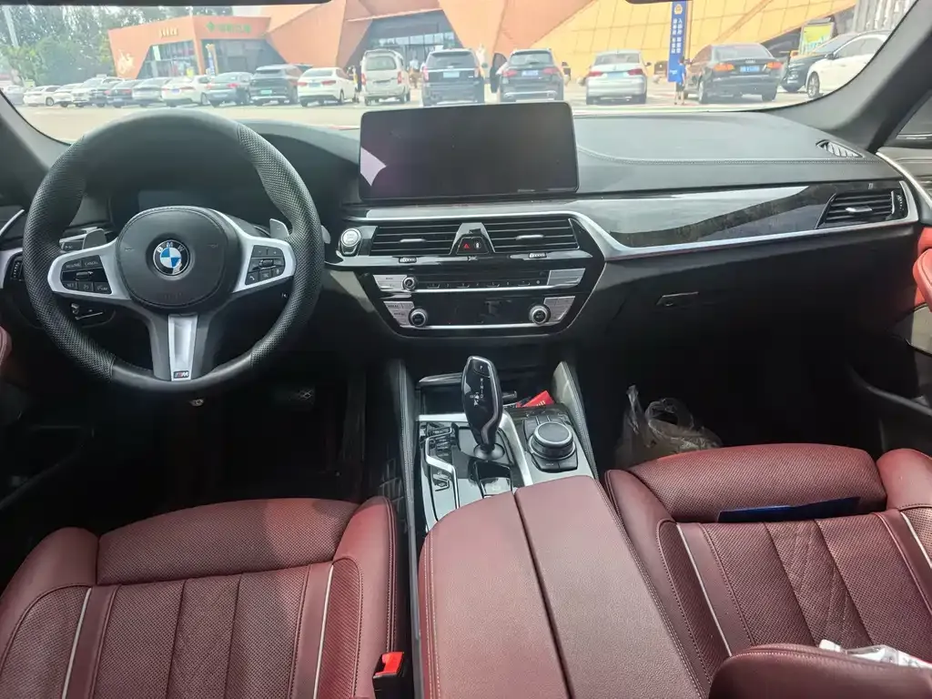 BMW 5 Series — фото 2
