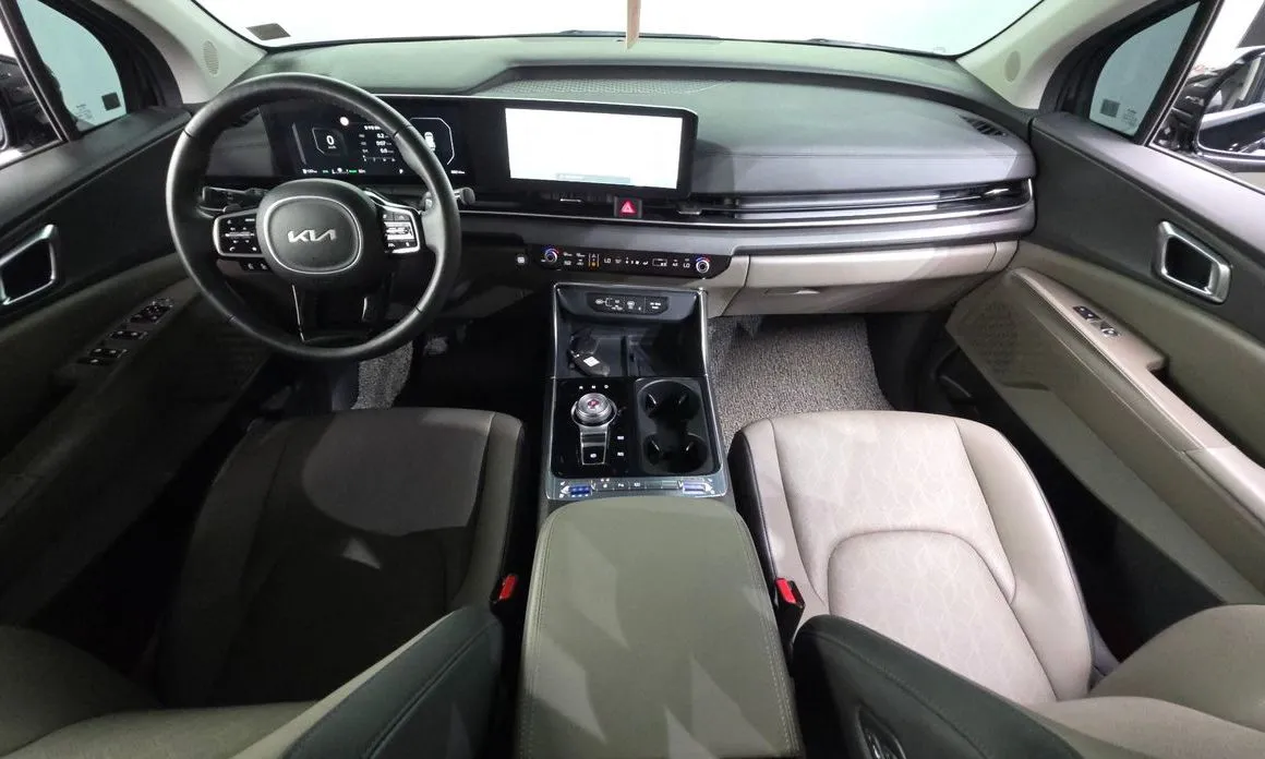 Kia Carnival — фото 3