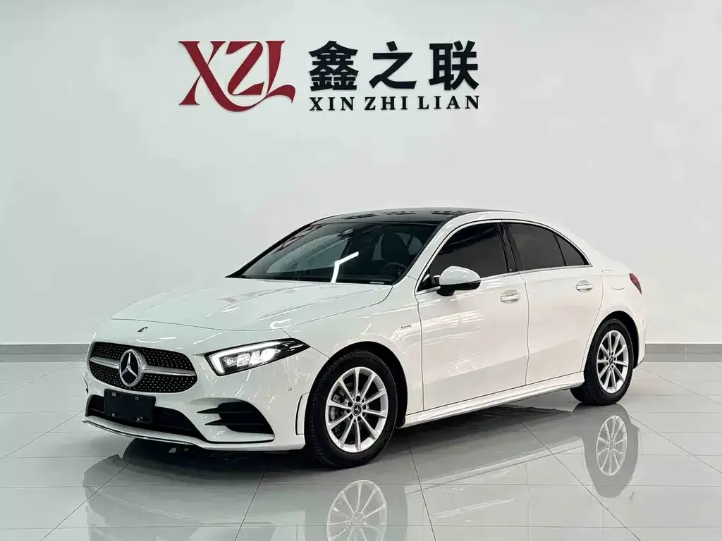 Mercedes-Benz A-Class — фото 1
