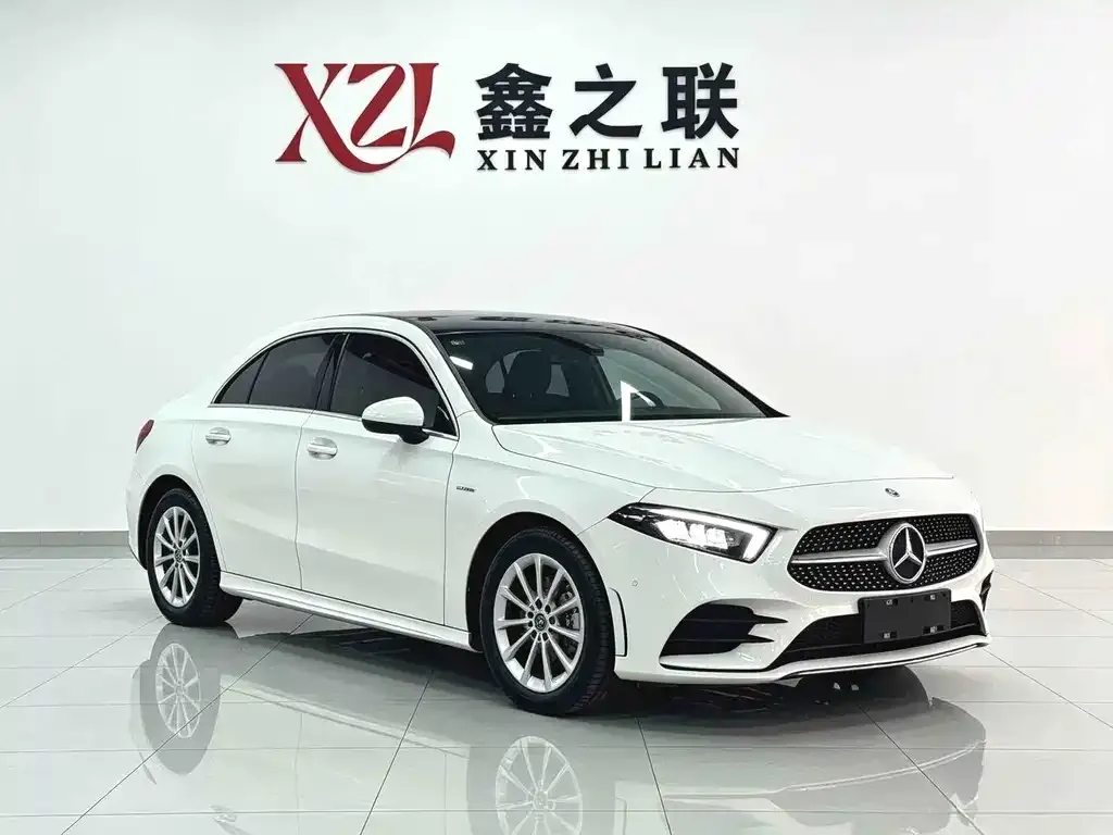 Mercedes-Benz A-Class — фото 8